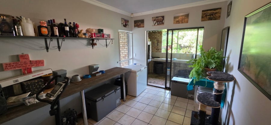 3 Bedroom Property for Sale in Flamwood North West